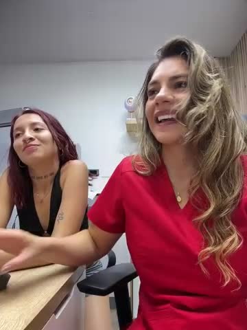 alicee16 Stripchat recording at 2026-05-16 23:06:00